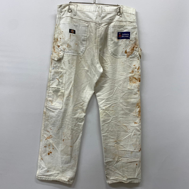 【現状渡し品】【メンズ】 DICKIES ディッキーズ × SHERWIN WILLIAMS シャーウィンウィリアムズ 別注 コラボ PAINT PROCESSING PAINTER PANTS ペイント プロセッシング ペインター パンツ ボトムス 加工パンツ 156-260510-ko-28-tei サイズ：36 カラー：ホワイト 万代Net店