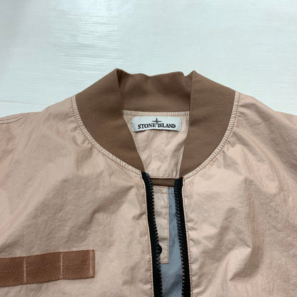 【中古品】【メンズ】 STONE ISLAND ストーンアイランド BOMBER JACKET K1S154100004 S0A21 ボンバー ジャケット アウター MA-1 141-260510-ko-23-tei サイズ：M カラー：ピンク 万代Net店