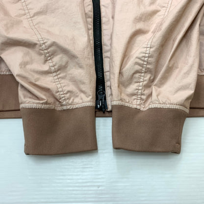 【中古品】【メンズ】 STONE ISLAND ストーンアイランド BOMBER JACKET K1S154100004 S0A21 ボンバー ジャケット アウター MA-1 141-260510-ko-23-tei サイズ：M カラー：ピンク 万代Net店