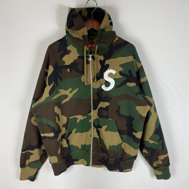 【中古品】【メンズ】 Supreme シュプリーム 25AW SLOGO ZIPUP HOODED SWEAT SHIRT Sロゴ ジップアップ フーデッド スウェットシャツ トップス パーカー 149-260518-ks-12-fuzh サイズ：M カラー：カモ柄 万代Net店