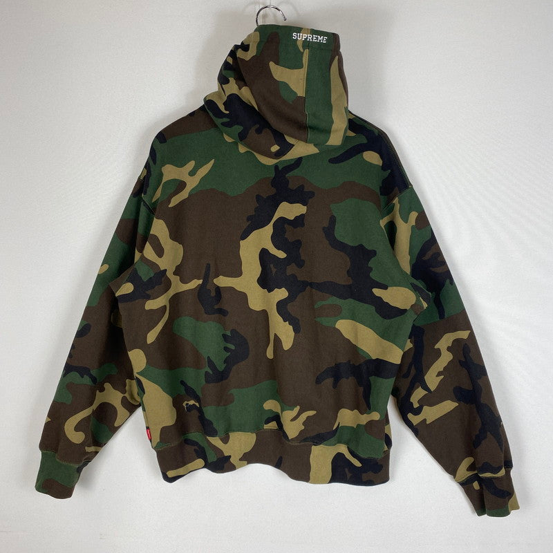 【中古品】【メンズ】 Supreme シュプリーム 25AW SLOGO ZIPUP HOODED SWEAT SHIRT Sロゴ ジップアップ フーデッド スウェットシャツ トップス パーカー 149-260518-ks-12-fuzh サイズ：M カラー：カモ柄 万代Net店