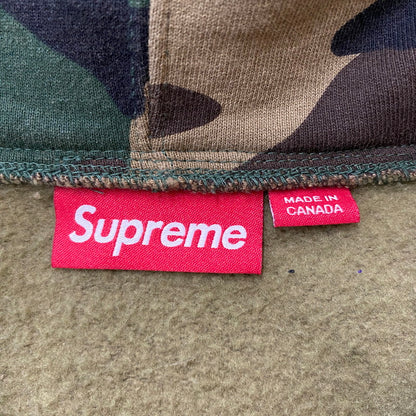 【中古品】【メンズ】 Supreme シュプリーム 25AW SLOGO ZIPUP HOODED SWEAT SHIRT Sロゴ ジップアップ フーデッド スウェットシャツ トップス パーカー 149-260518-ks-12-fuzh サイズ：M カラー：カモ柄 万代Net店