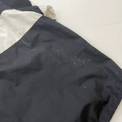【中古品】【メンズ】 FCRB エフシーアールビー TRAINING ANORAK SPONSORED BY FRAGMENT FCRB-189115 トレーニング アノラック スポンサード バイ フラグメント ジャケット ライトアウター 142-260513-yo-19-tei サイズ：L カラー：ブラック 万代Net店