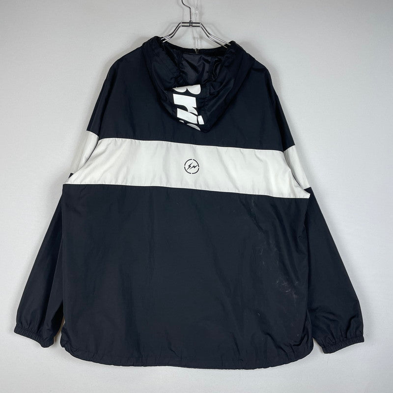 【中古品】【メンズ】 FCRB エフシーアールビー TRAINING ANORAK SPONSORED BY FRAGMENT FCRB-189115 トレーニング アノラック スポンサード バイ フラグメント ジャケット ライトアウター 142-260513-yo-19-tei サイズ：L カラー：ブラック 万代Net店