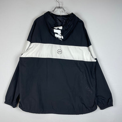 【中古品】【メンズ】 FCRB エフシーアールビー TRAINING ANORAK SPONSORED BY FRAGMENT FCRB-189115 トレーニング アノラック スポンサード バイ フラグメント ジャケット ライトアウター 142-260513-yo-19-tei サイズ：L カラー：ブラック 万代Net店