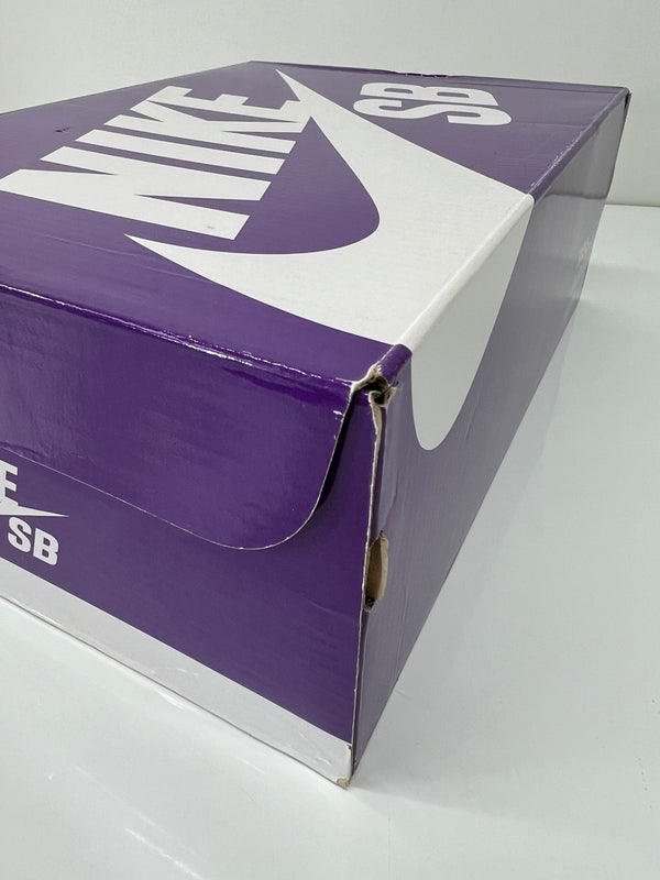 【中古美品】【メンズ】 NIKE SB ナイキ スケートボーディング × Suprme シュプリーム 別注 コラボ DUNK LOW OG QS DH3228-101 ダンク ロー オリジナル クイックストライク スニーカー 靴 160-260801-kk-07-hon カラー：WHITE/MEAN GREEN-METALLIC GOLD 万代Net店