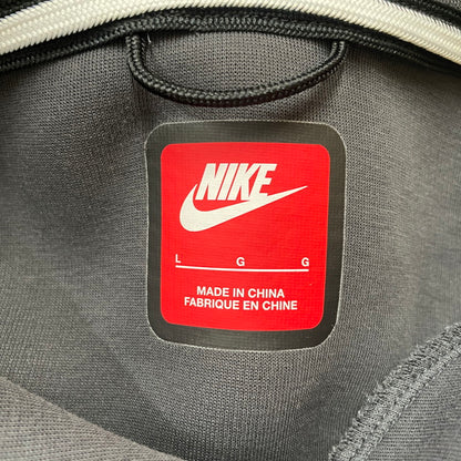 【中古品】【メンズ】 NIKE ナイキ TECH FLEECE OVERSIZE HOODIE HV6536-060 テック フリース オーバーサイズ フーディー トップス プルオーバーパーカー 148-260528-ss-07-tei サイズ：L カラー：グレー 万代Net店