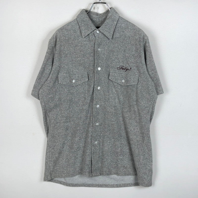 【中古品】【メンズ】 FAT エフエイティー SWEAT S/S SHIRT スウェット ショートスリーブ シャツ 半袖 トップス 142-260702-sa-09-tei サイズ：FAT カラー：グレー 万代Net店