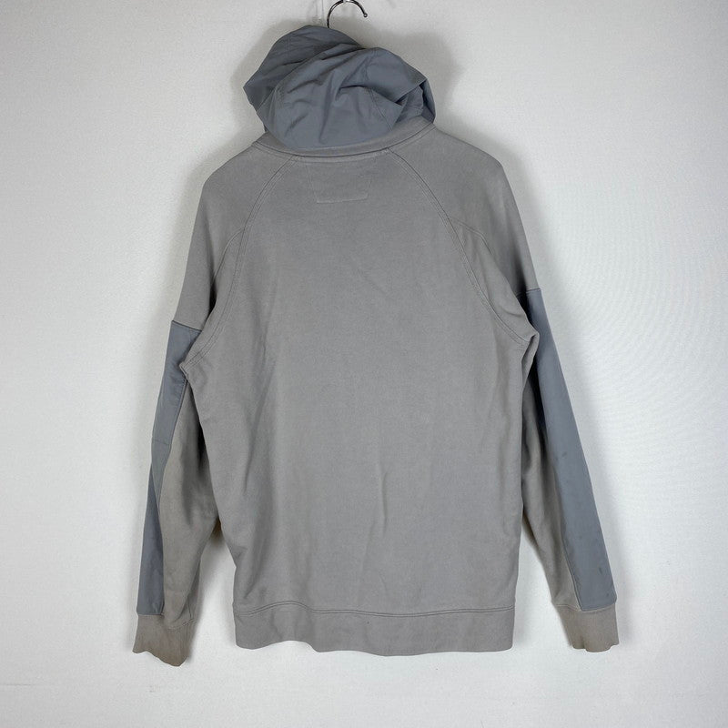 【中古品】【メンズ】 C.P.COMPANY シーピーカンパニー ZIP HOODIE 12CMSS116A 005086W ジップ フーディー トップス 141-260518-ks-14-tei サイズ：L カラー：グレー 万代Net店