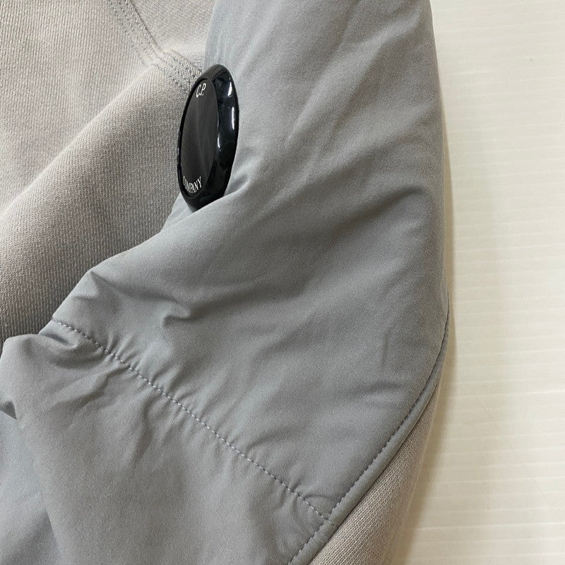【中古品】【メンズ】 C.P.COMPANY シーピーカンパニー ZIP HOODIE 12CMSS116A 005086W ジップ フーディー トップス 141-260518-ks-14-tei サイズ：L カラー：グレー 万代Net店