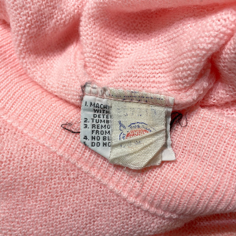 【中古品】【メンズ】 IZOD LACOSTE アイゾッド ラコステ 70's V NECK ACRYLIC KNIT SWEATER VINTAGE 70年代 Vネック アクリル ニット セーター 長袖 トップス ヴィンテージ 青ワニ 147-260828-yo-02-teih サイズ：L カラー：ピンク 万代Net店