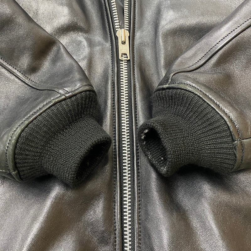 【中古品】【メンズ】 SCHOTT ショット × FREAKS STORE フリークスストア 別注 コラボ LAMB LEATHER RIDER JACKET 782-3250082 ラムレザー ライダース ジャケット アウター 145-260518-ks-10-tei サイズ：L カラー：ブラック 万代Net店