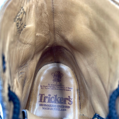 【中古品】【メンズ】 Tricker's トリッカーズ STOW COUNTRY BOOTS 5634 ストウ カントリーブーツ 靴 164-260606-ko-02-tei サイズ：8.5 カラー：ブラック 万代Net店