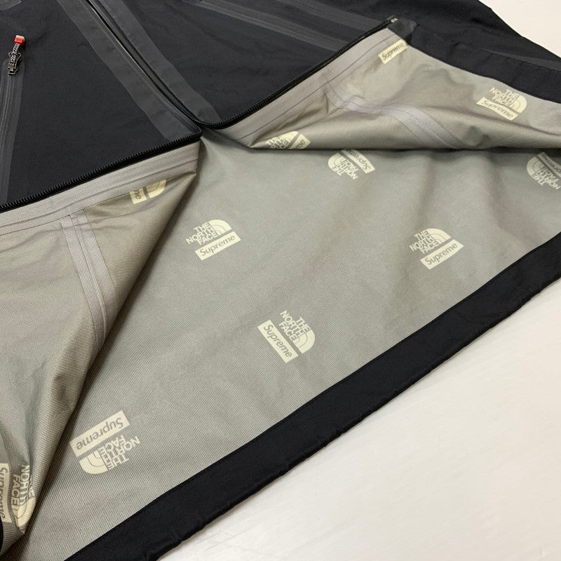 【現状渡し品】【メンズ】 Supreme シュプリーム × THE NORTH FACE ザ・ノースフェイス 別注 コラボ 21SS SUMMIT SERIES OUTER TAPE SEAM SHELL JACKET NP12101I シェルジャケット ライトアウター 149-260524-ko-04-tei サイズ：S カラー：ブラック 万代Net店