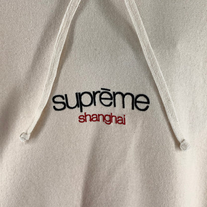 【中古美品】【メンズ】 SUPREME シュプリーム SHANGHAI CLASSIC LOGO HOODED SWEATSHIRT クラシックロゴ パーカー フーディ ブランド 古着 149-260920-gm-14-fuzh サイズ：XL カラー：アイボリー 万代Net店