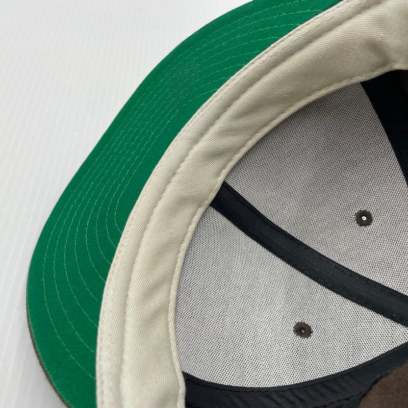 【中古品】【メンズ】 FEAR OF GOD ESSENTIALS フィアオブゴッド × NEW ERA ニューエラ 別注 コラボ FITTED CAP フィッテッド キャップ 帽子 185-260704-yo-14-tei サイズ：59.6cm カラー：ブラウン 万代Net店