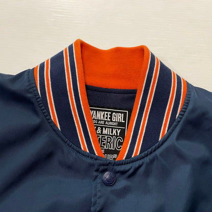 【中古品】【メンズ】 HYSTERIC GLAMOUR ヒステリックグラマー MAKE ME SMILE STUDIUM JACKET 02233AB10 メイクミースマイル スタジアムジャケット ライトアウター スタジャン 140-260603-ss-08-tei サイズ：XL カラー：ネイビー 万代Net店