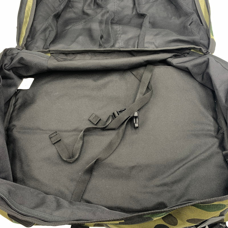 【中古品】【メンズ】 A BATHING APE アベイシングエイプ CAMO BAGPACK カモバッグパック カバン リュックサック デイパック 188-260606-ko-15-tei カラー：カモ 万代Net店