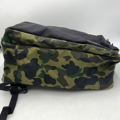 【中古品】【メンズ】 A BATHING APE アベイシングエイプ CAMO BAGPACK カモバッグパック カバン リュックサック デイパック 188-260606-ko-15-tei カラー：カモ 万代Net店