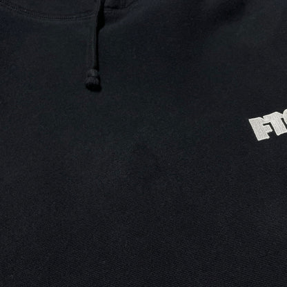 【現状渡し品】【メンズ】 FTC エフティーシー LOGO HOODIE ロゴ フーディ 長袖 トップス プルオーバーパーカー 142-260723-sa-15-tei サイズ：L カラー：ブラック 万代Net店