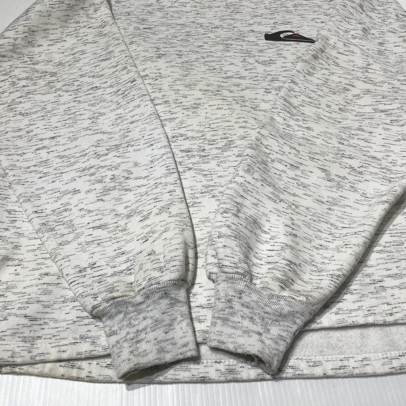 【中古品】【メンズ】 UNKNOWN QUICKSILVER PRINT SWEAT クイックシルバー プリント スウェット 長袖 トップス トレーナー 145-260807-sa-03-tei サイズ：L カラー：グレー 万代Net店