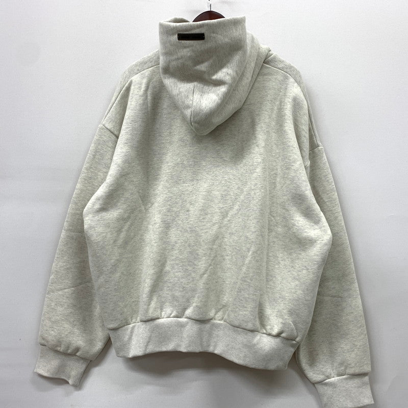 【中古品】【メンズ】 Fear of God ESSENTIALS フィアオブゴッド エッセンシャルズ CLASSIC HOODIE クラシック フーディ トップス プルオーバーパーカー 142-260524-ko-18-tei サイズ：L カラー：ホワイト系 万代Net店