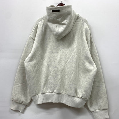 【中古品】【メンズ】 Fear of God ESSENTIALS フィアオブゴッド エッセンシャルズ CLASSIC HOODIE クラシック フーディ トップス プルオーバーパーカー 142-260524-ko-18-tei サイズ：L カラー：ホワイト系 万代Net店