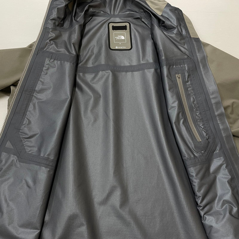 【中古品】【メンズ】 THE NORTH FACE ザ・ノースフェイス HIKERS JACKET GORE-TEX NP12610 ハイカーズジャケット ライトアウター ナイロンジャケット 144-260603-ss-03-tei サイズ：M カラー：ストーンスラブ 万代Net店