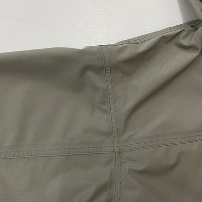 【中古品】【メンズ】 THE NORTH FACE ザ・ノースフェイス HIKERS JACKET GORE-TEX NP12610 ハイカーズジャケット ライトアウター ナイロンジャケット 144-260603-ss-03-tei サイズ：M カラー：ストーンスラブ 万代Net店