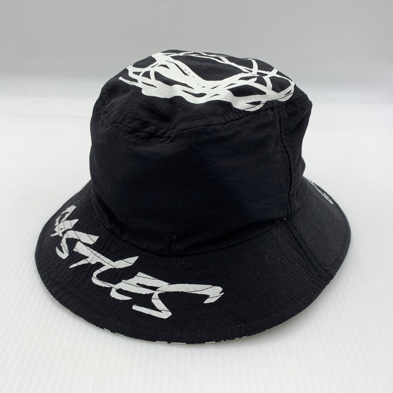【中古品】【メンズ】 CROOKS&CASTLES クルックスアンドキャッスルズ × FUTURA フューチュラ 別注コラボ REVERSIBLE BUCKET HAT リバーシブル バケットハット 帽子 185-260730-yo-15-tei サイズ：不明 カラー：ブラック 万代Net店