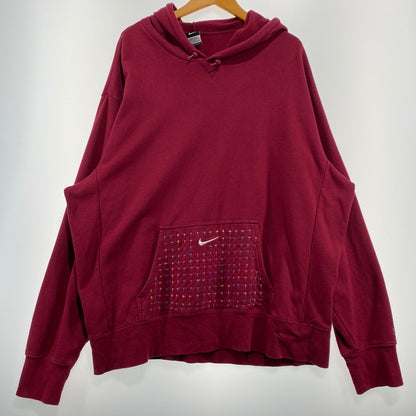 【中古品】【メンズ】 INNOCENCE NY イノセンス ニューヨーク × NIKE ナイキ 別注コラボ REBUILD PARKA 再構築 パーカー 長袖 トップス プルーオーバー 148-260824-sa-14-tei サイズ：XXL カラー：レッド 万代Net店