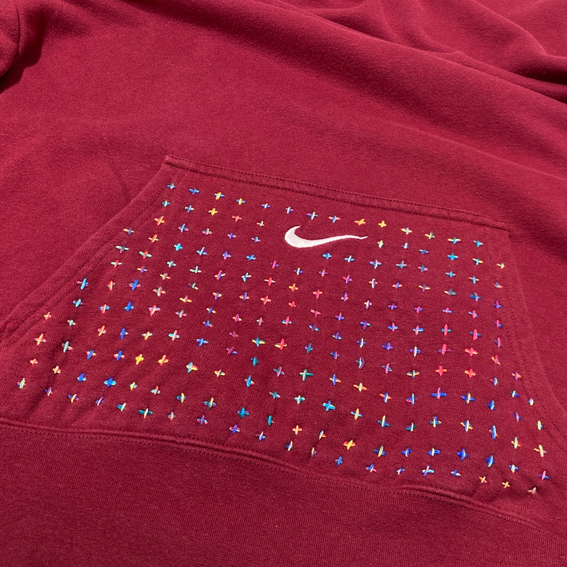 【中古品】【メンズ】 INNOCENCE NY イノセンス ニューヨーク × NIKE ナイキ 別注コラボ REBUILD PARKA 再構築 パーカー 長袖 トップス プルーオーバー 148-260824-sa-14-tei サイズ：XXL カラー：レッド 万代Net店