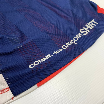 【現状渡し品】【メンズ】 COMME des Garcons コムデギャルソン DOCKING SOCCER TEE W12801 ドッキング サッカー Tシャツ 半袖 トップス 140-260531-ko-20-tei サイズ：M カラー：レッド 万代Net店