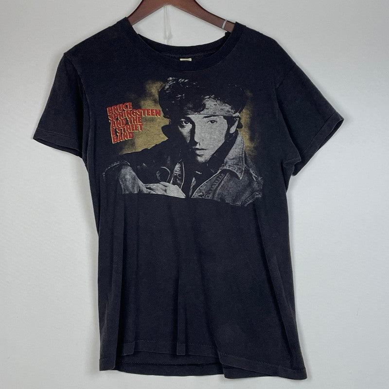 【現状渡し品】【メンズ】 SCREEN STARS スクリーン スターズ 80's VINTAGE BRUCE SPRINGSTEEN＆THE E STREET BAND TEE 80年代 ヴィンテージ ブルース スプリングスティーン バンド Tシャツ 半袖 トップス 145-260801-sa-07-tei サイズ：M カラー：ブラック 万代Net店