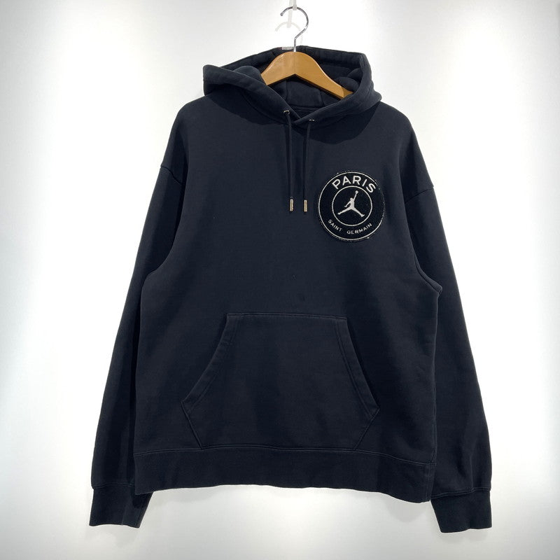 【中古品】【メンズ】 NIKE ナイキ × PARIS SAINT-GERMAIN パリ サンジェルマン 別注コラボ JORDAN PSG HOODIE CV9904-010 ジョーダン フーディ長袖 トップス プルオーバーパーカー 148-260826-yo-09-teih サイズ：M カラー：ブラック 万代Net店