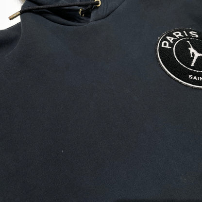 【中古品】【メンズ】 NIKE ナイキ × PARIS SAINT-GERMAIN パリ サンジェルマン 別注コラボ JORDAN PSG HOODIE CV9904-010 ジョーダン フーディ長袖 トップス プルオーバーパーカー 148-260826-yo-09-teih サイズ：M カラー：ブラック 万代Net店