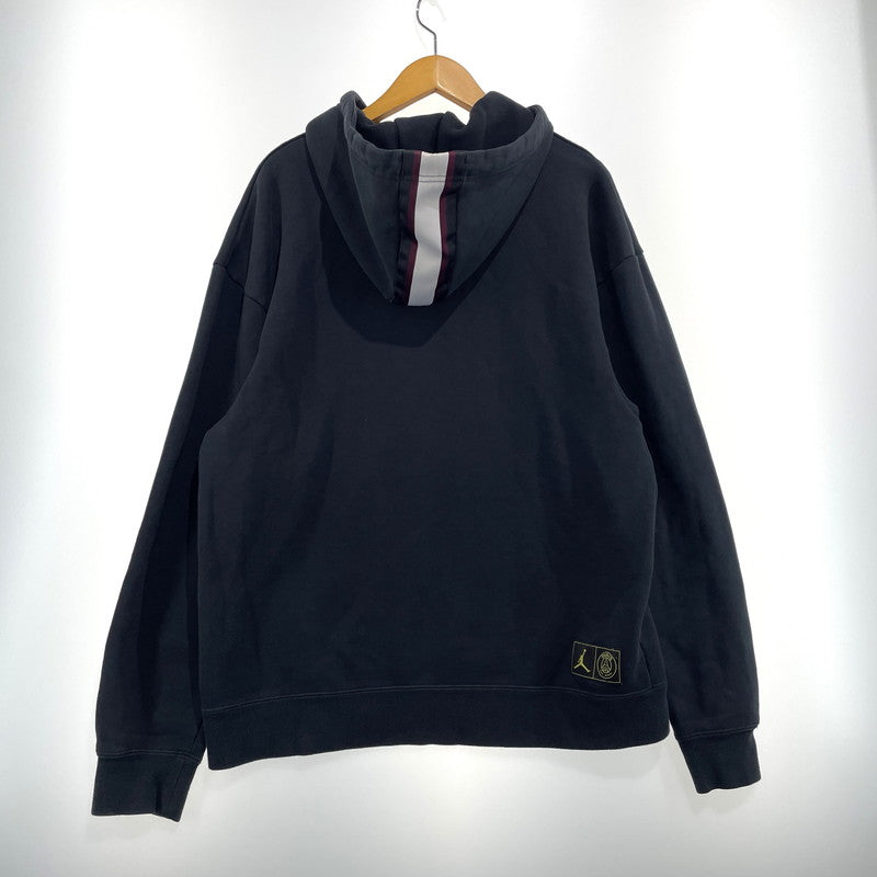【中古品】【メンズ】 NIKE ナイキ × PARIS SAINT-GERMAIN パリ サンジェルマン 別注コラボ JORDAN PSG HOODIE CV9904-010 ジョーダン フーディ長袖 トップス プルオーバーパーカー 148-260826-yo-09-teih サイズ：M カラー：ブラック 万代Net店