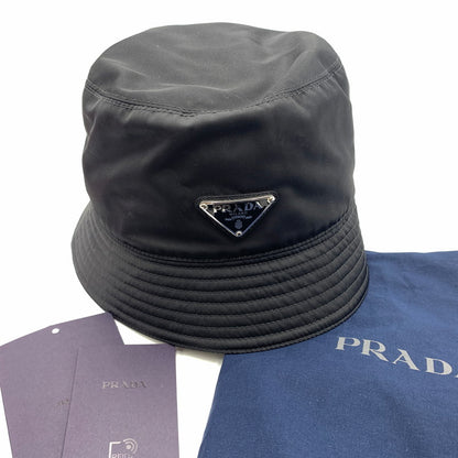 【中古品】【メンズ】 PRADA プラダ RE-NYLON BUCKET HAT P101 2021 29091 ナイロン トライアングルタグ バケットハット 帽子 185-260606-ko-09-tei サイズ：L カラー：ブラック 万代Net店