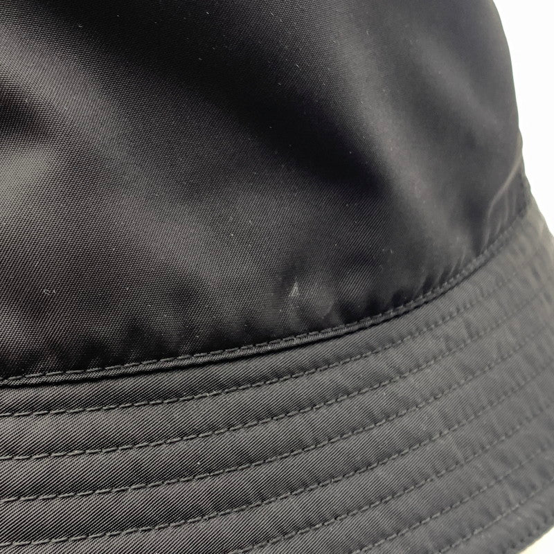 【中古品】【メンズ】 PRADA プラダ RE-NYLON BUCKET HAT P101 2021 29091 ナイロン トライアングルタグ バケットハット 帽子 185-260606-ko-09-tei サイズ：L カラー：ブラック 万代Net店
