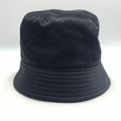 【中古品】【メンズ】 PRADA プラダ RE-NYLON BUCKET HAT P101 2021 29091 ナイロン トライアングルタグ バケットハット 帽子 185-260606-ko-09-tei サイズ：L カラー：ブラック 万代Net店