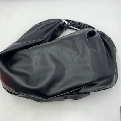 【中古品】【メンズ】 DIESEL ディーゼル GRAB-D HOBO SHOULDER BAG P6203 グラブディー ホーボーショルダーバッグ カバン 188-260606-ko-12-tei カラー：ブラック 万代Net店