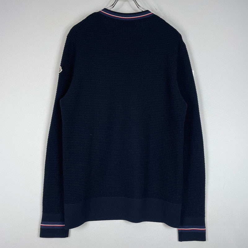 【中古品】【メンズ】 MONCLER モンクレール 18AW WAPPEN LOGO WAFFLE CREWNECK KNIT D20919033800 ワッペンロゴ ワッフル クルーネック ニット 長袖 トップス 141-260606-yo-09-tei サイズ：XL カラー：ネイビー 万代Net店