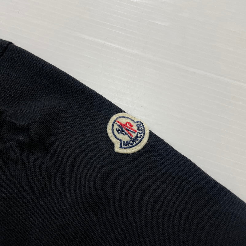 【中古品】【メンズ】 MONCLER モンクレール EMBLEM LOGO PRINT SS TEE F10918C73620 エンブレム ロゴ プリント ショートスリーブ Tシャツ 半袖 トップス 141-260606-yo-06-tei サイズ：L カラー：ブラック 万代Net店