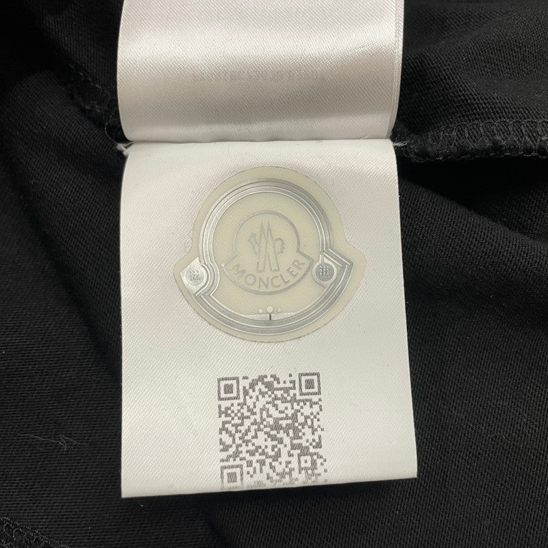 【中古品】【メンズ】 MONCLER モンクレール EMBLEM LOGO PRINT SS TEE F10918C73620 エンブレム ロゴ プリント ショートスリーブ Tシャツ 半袖 トップス 141-260606-yo-06-tei サイズ：L カラー：ブラック 万代Net店