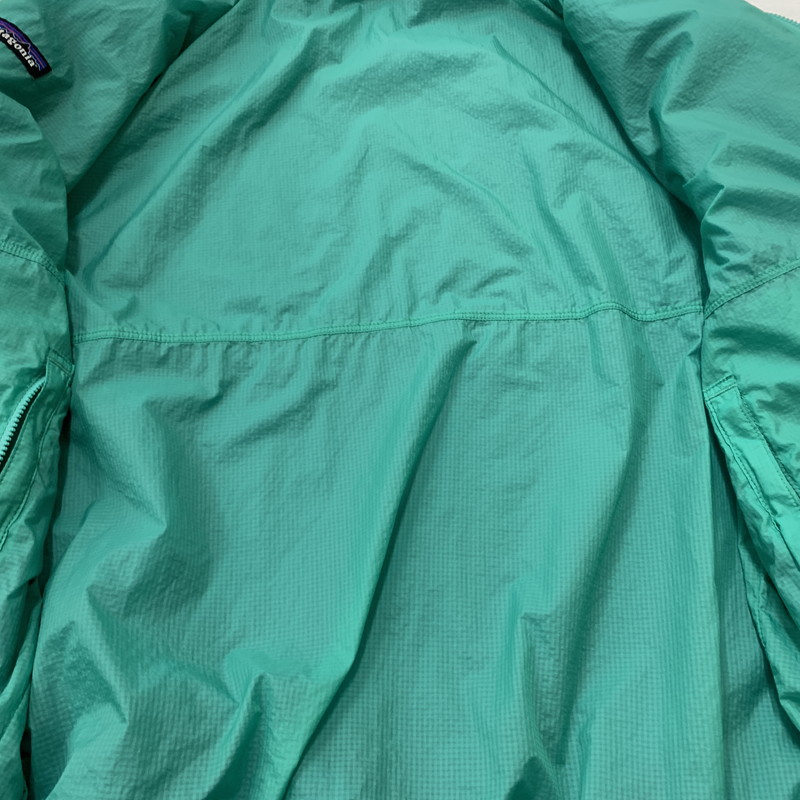 【中古品】【メンズ】 patagonia パタゴニア REVERSIBLE MICRO DINI JAKCET 26215FA22 リバーシブル マイクロディニ ジャケット ライトアウター フリース ナイロンジャケット 144-260610-ko-07-tei サイズ：不明 カラー：ブルー 万代Net店