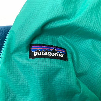 【中古品】【メンズ】 patagonia パタゴニア REVERSIBLE MICRO DINI JAKCET 26215FA22 リバーシブル マイクロディニ ジャケット ライトアウター フリース ナイロンジャケット 144-260610-ko-07-tei サイズ：不明 カラー：ブルー 万代Net店
