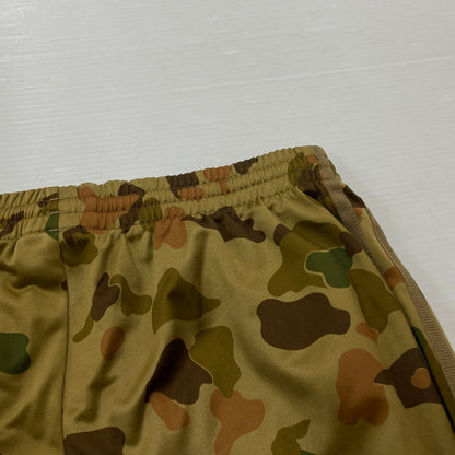 【中古品】【メンズ】 ADIDAS アディダス FIREBIRD DUCK HUNTER CAMO TRACK PANTS ファイヤーバード ダック ハンター カモ トラック パンツ ボトムス 159-260901-sa-11-teih サイズ：M カラー：カモ 万代Net店