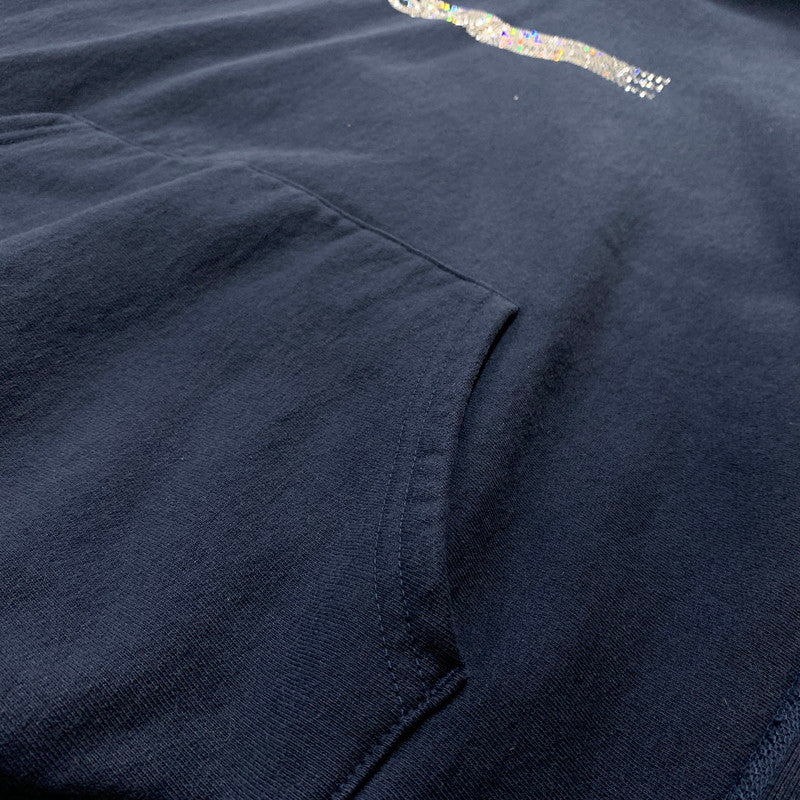 【中古品】【メンズ】 Supreme シュプリーム × SWAROVSKI スワロフスキー 別注 コラボ 25AW MOTION LOGO HOODED SWEATSHIRT モーション ロゴ フーデッド スウェット トップス プルオーバーパーカー 149-260610-ko-15-tei サイズ：XL カラー：ネイビー 万代Net店