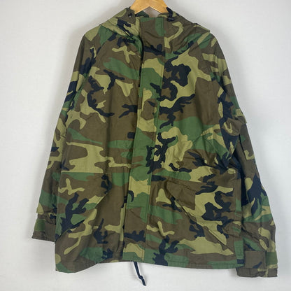 【現状渡し品】【メンズ】 ECWCS エクワックス COLD WEATHER PARKA CAMOUFLAGE コールドウェザー パーカー カモフラージュ ライトアウター ミリタリージャケット 145-260613-ss-02-tei サイズ：L カラー：カモ 万代Net店