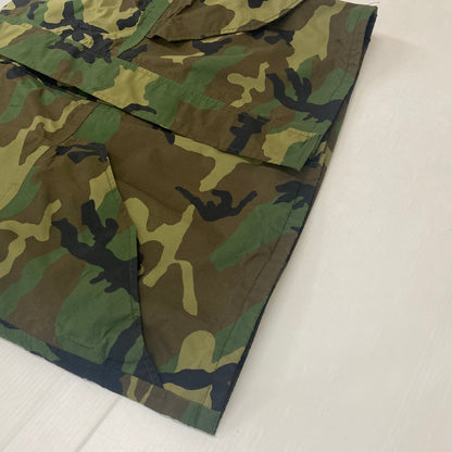 【現状渡し品】【メンズ】 ECWCS エクワックス COLD WEATHER PARKA CAMOUFLAGE コールドウェザー パーカー カモフラージュ ライトアウター ミリタリージャケット 145-260613-ss-02-tei サイズ：L カラー：カモ 万代Net店
